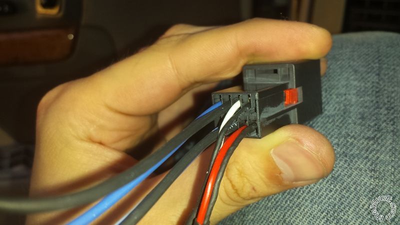 2000 Lincoln Continental stereo wiring -- posted image.