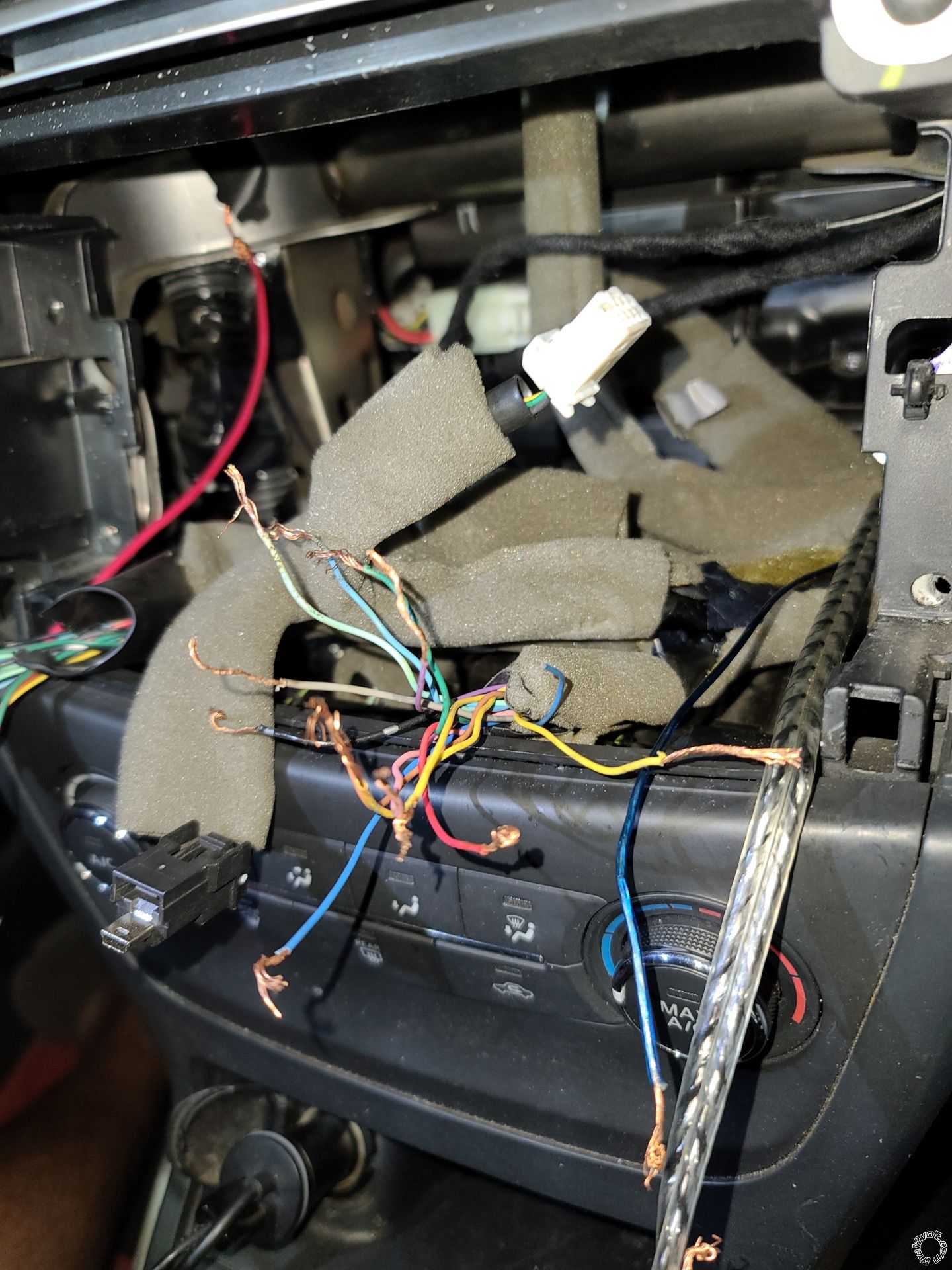 2016 Nissan Sentra, Stereo Diagram -- posted image.