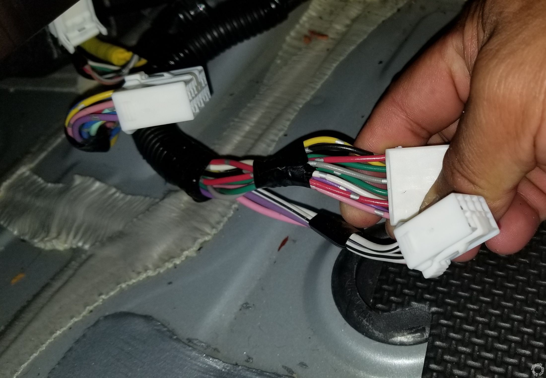 2010 Lexus RX350 Amplifier, Proprietary 12-pin Connector Pinout - Last Post -- posted image.