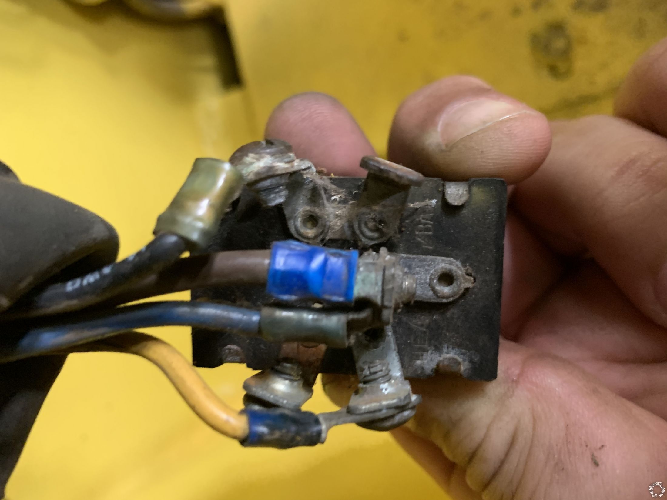 Forklift Lights, Pull-Out Type Switch Wiring -- posted image.