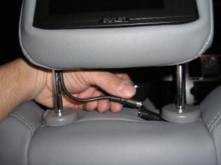 Headrest How-To, 06 Chrysler 300C -- posted image.