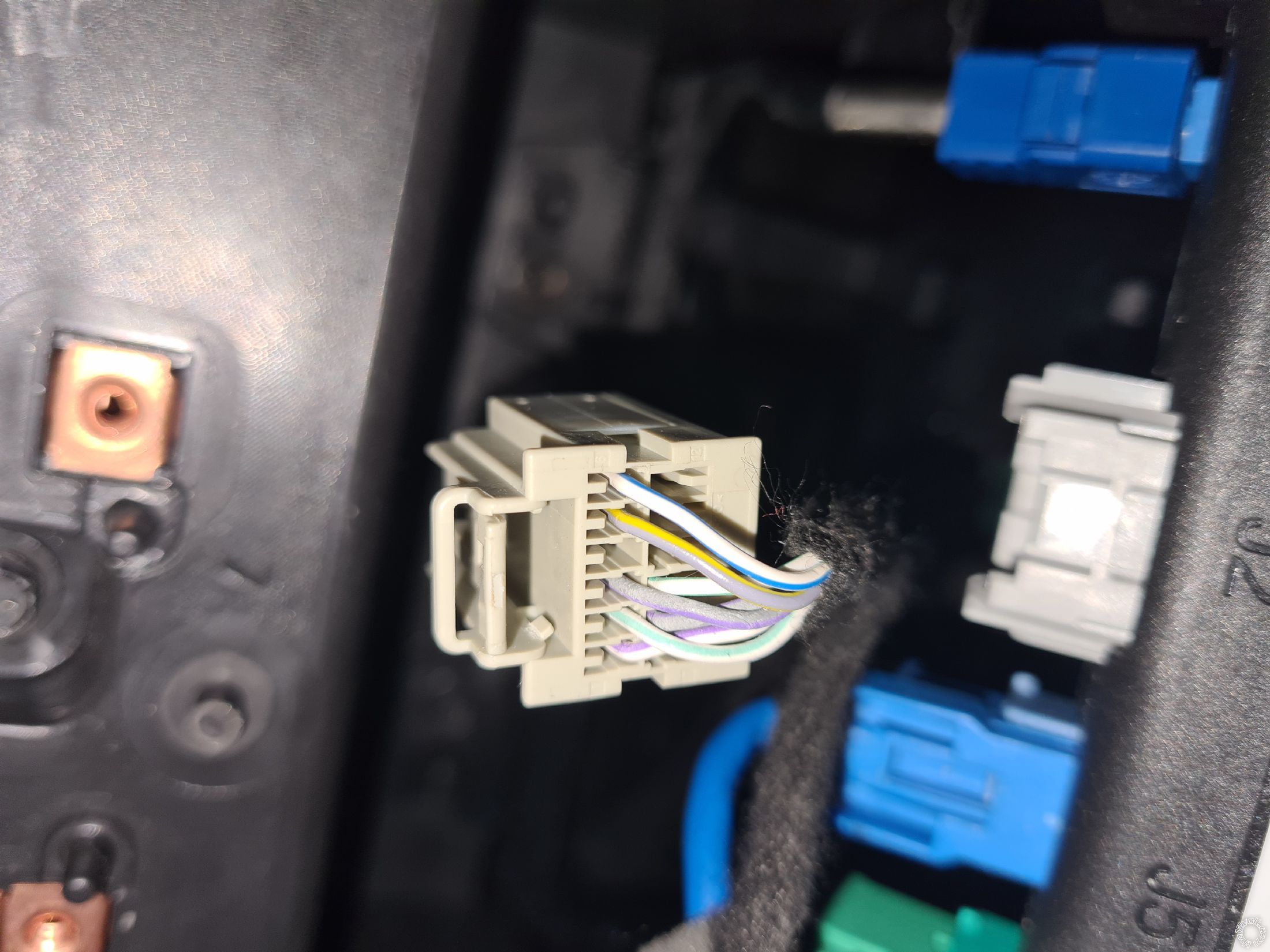 2018 Opel Mokka X Stereo Wiring -- posted image.