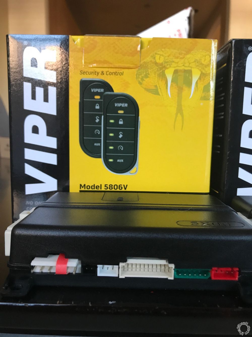 Can Anyone Explain the Viper 5806v Shut Off Switch? -- posted image.