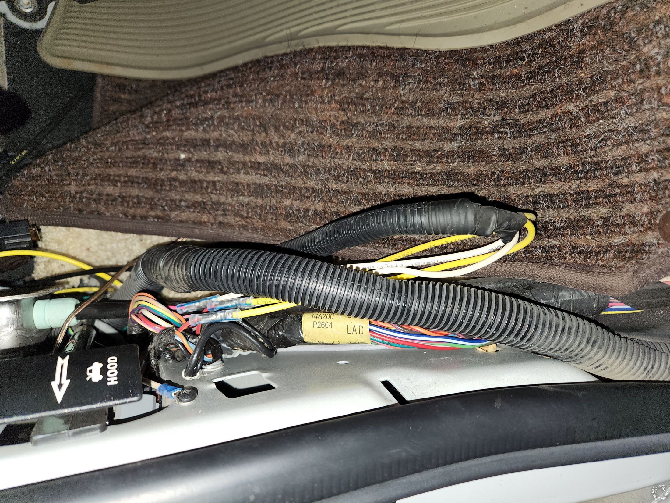 Turn Signal Wires, 2006 Ford E-450 -- posted image.