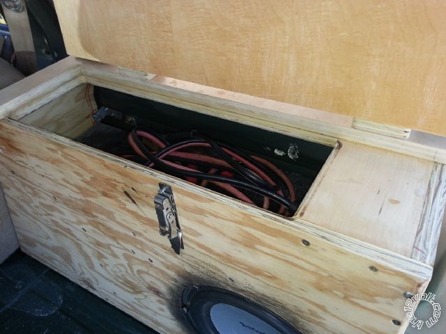 1993 cherokee sub/tool box build -- posted image.