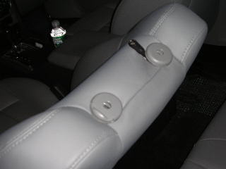 Headrest How-To, 06 Chrysler 300C - Last Post -- posted image.