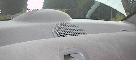 music distorting when trunkspace sealed -- posted image.