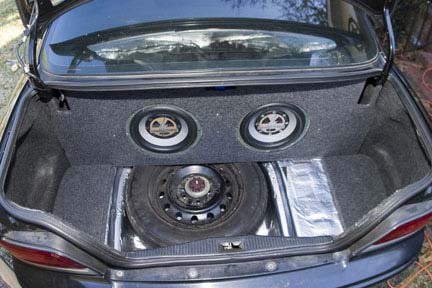 8 inch subs on rear deck 95 toyada avalon -- posted image.