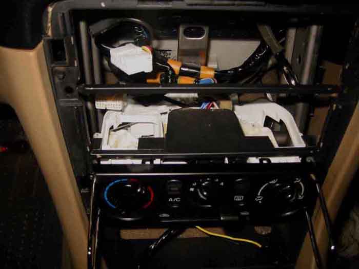 1999 Miata, stereo installation -- posted image.