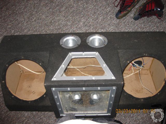 sub enclosure, amp wiring -- posted image.