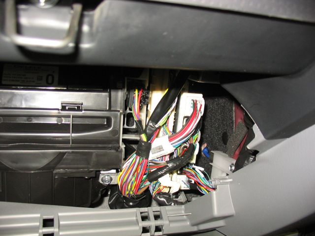 2009 tacoma, remote starter -- posted image.