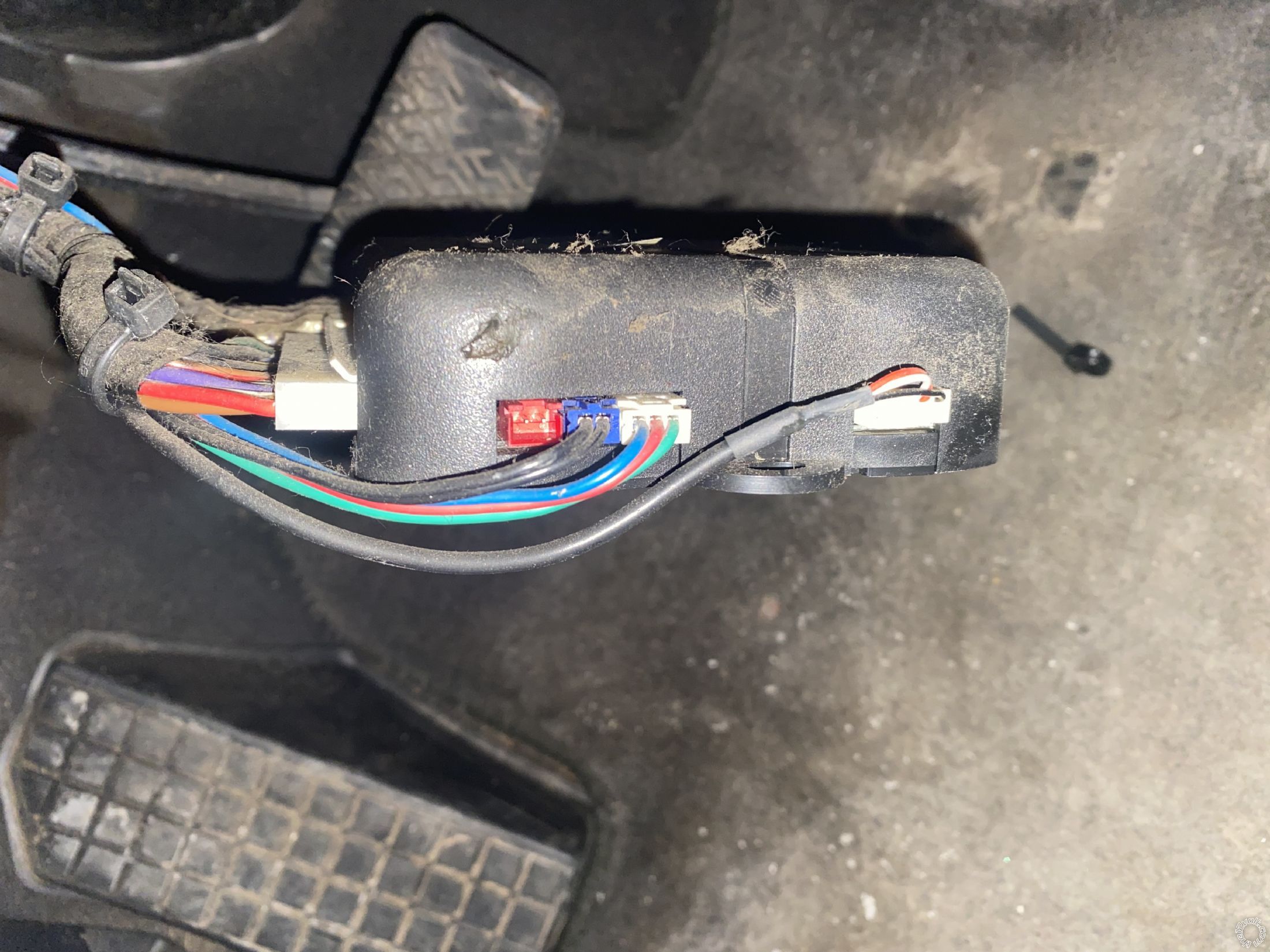 2003 Toyota Matrix, Unknown Auto Start Under Dash -- posted image.