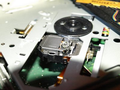 2003 silverado cd disassembly -- posted image.