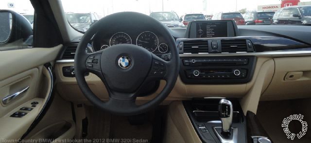 2011 bmw 320i -- posted image.