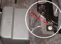 Remote wire for 03 Trailblazer w/ pics -- posted image.